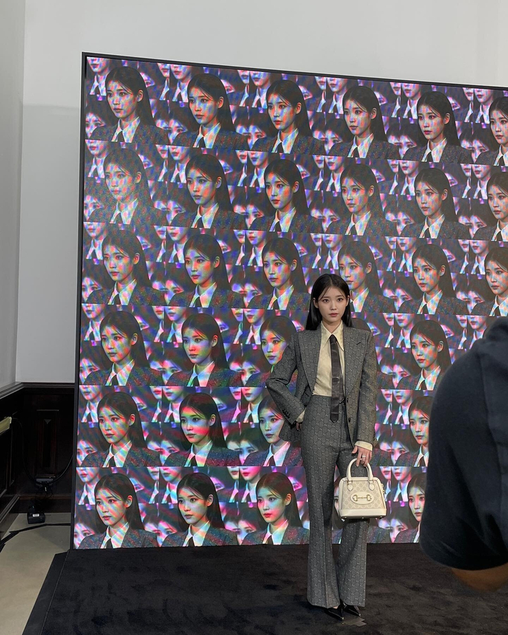 IU