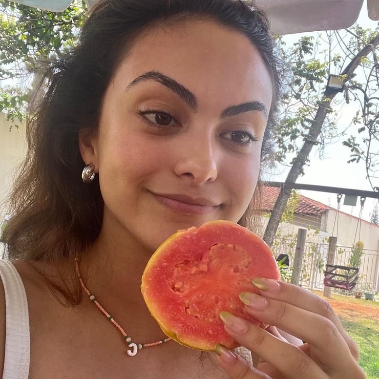 Camila Mendes