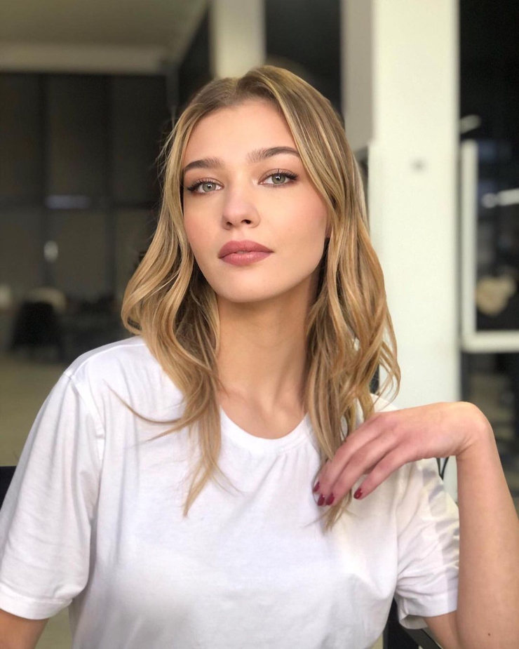 Melisa Döngel Melisa Döngel