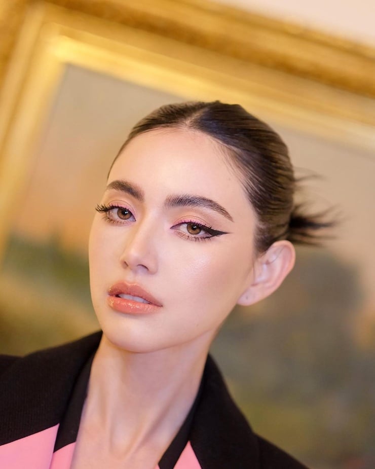 Davika Hoorne image