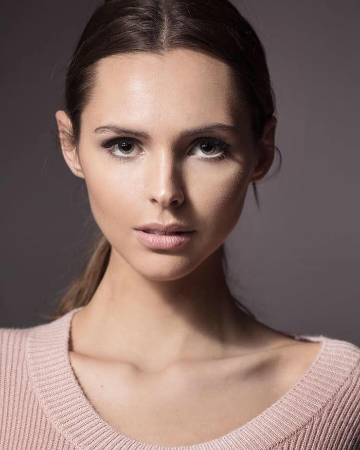 Magdalena Bienkowska Magdalena Bienkowska