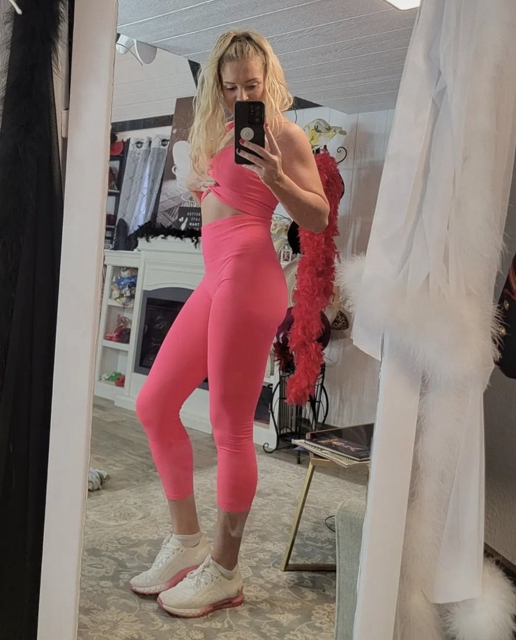Lacey Evans