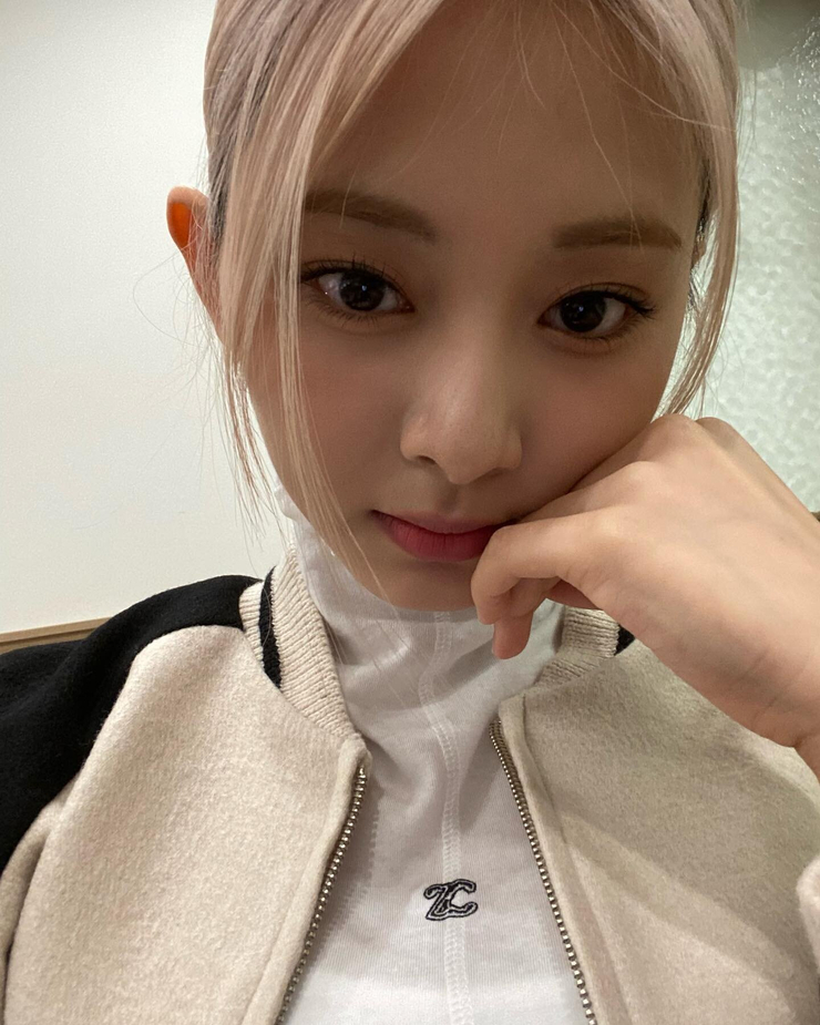 Chou Tzu-yu (Tzuyu)