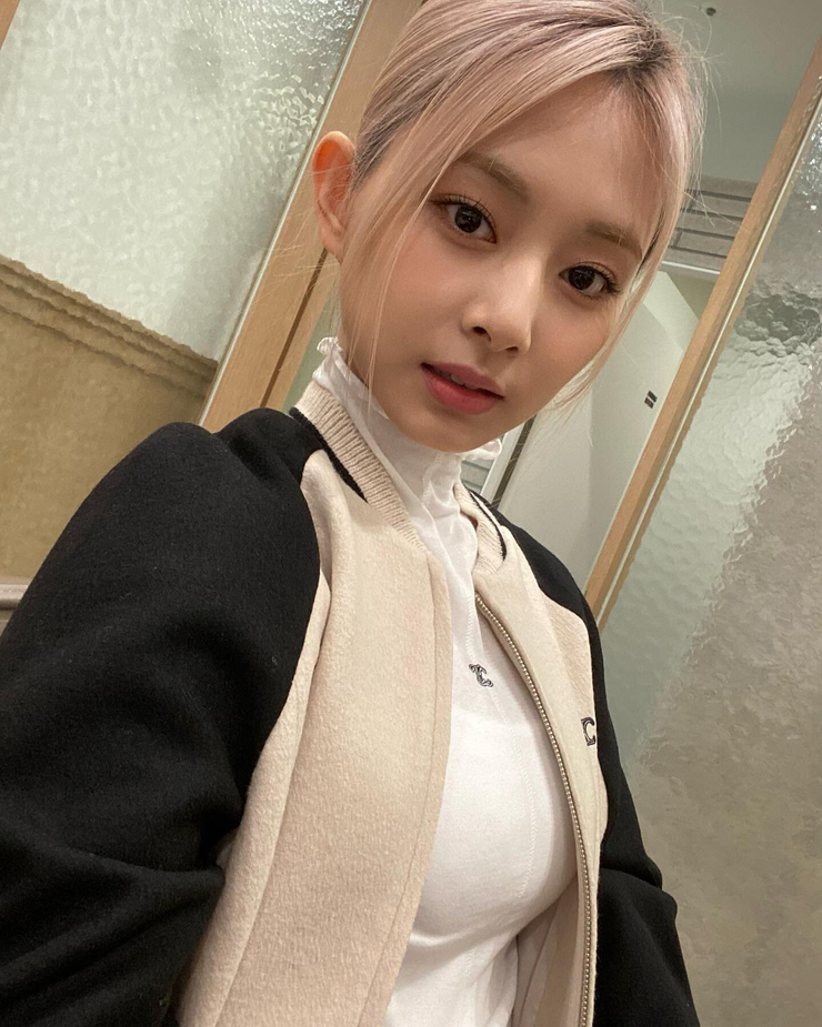 Chou Tzu-yu (Tzuyu)