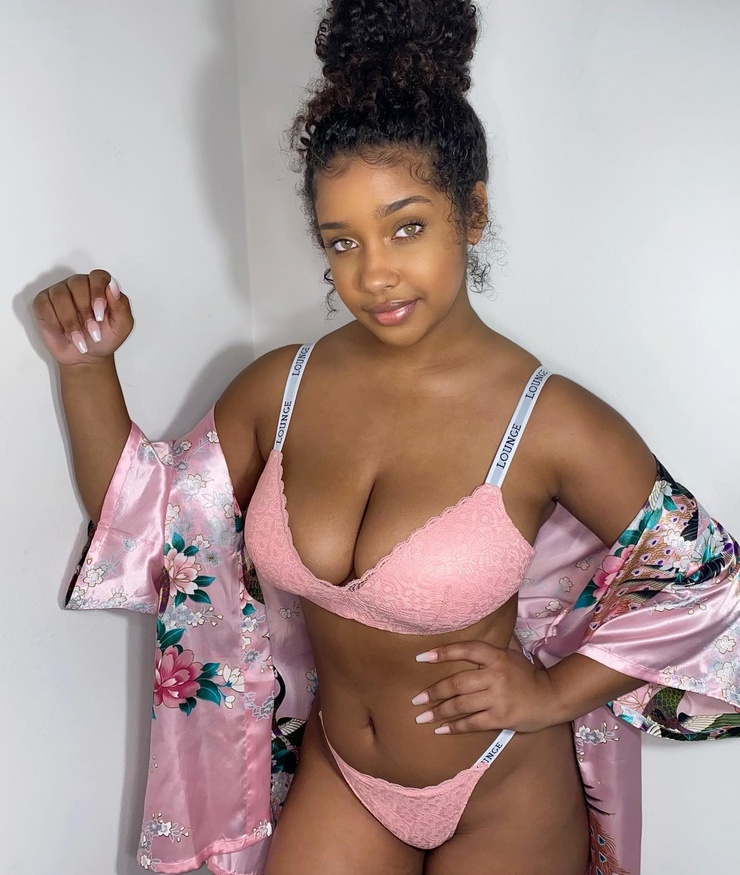 Corie Rayvon