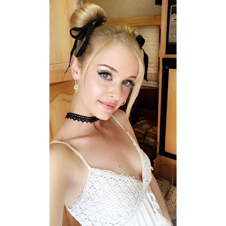 TAYLOR BLACK