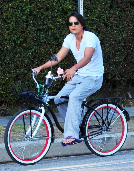 Sung Kang