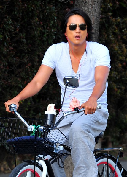Sung Kang
