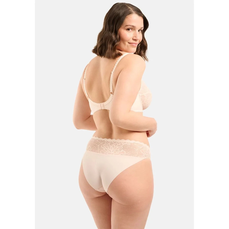 Sabrina Laport