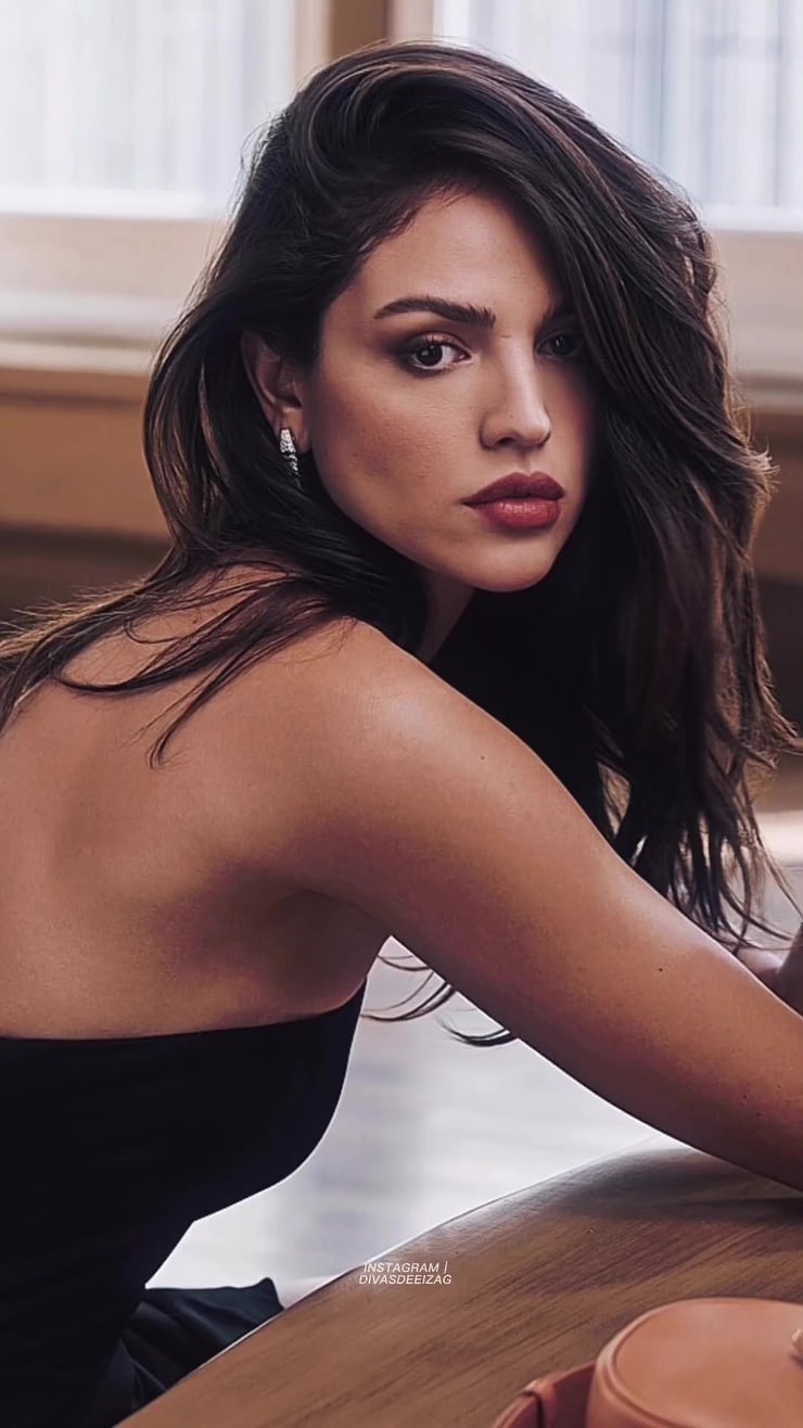 Eiza Gonzalez image