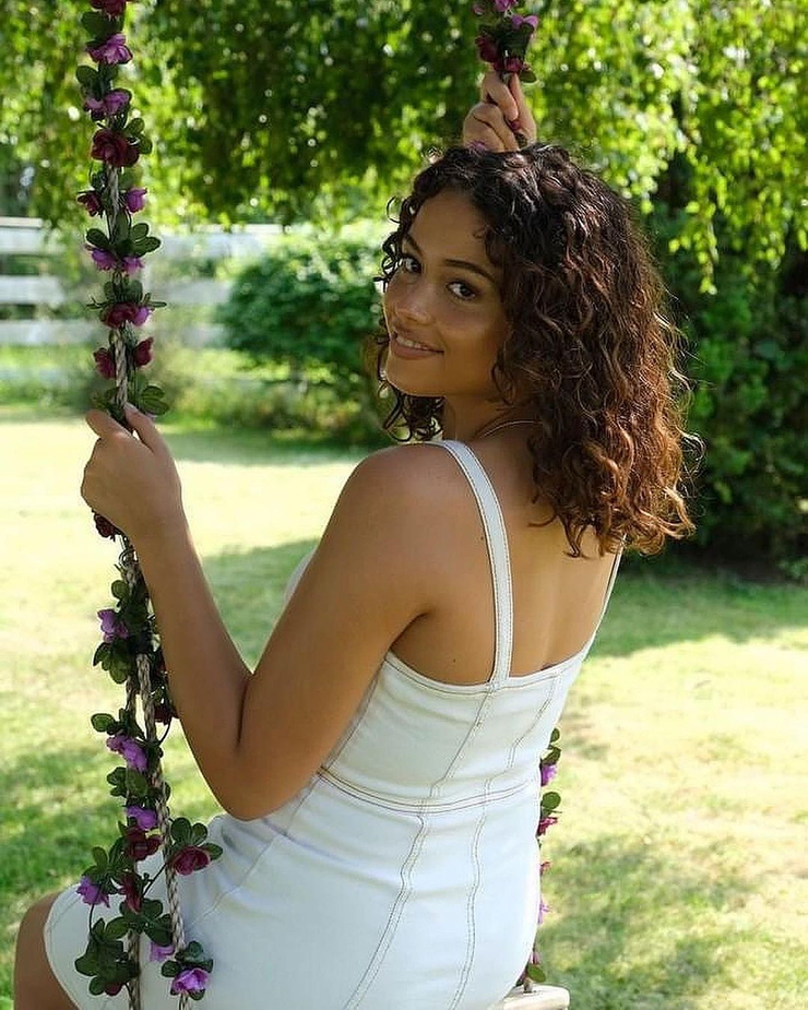 Larisa Gayle