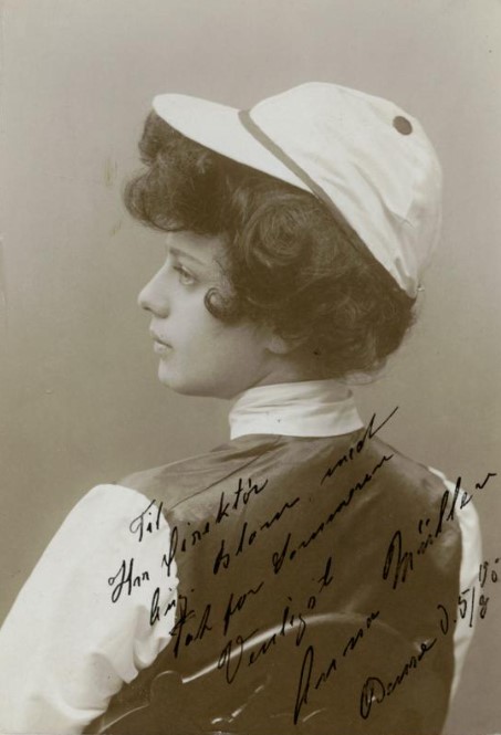 Anna Müller