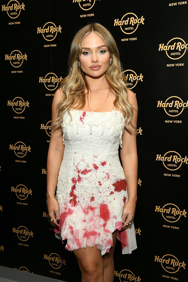 Natalie Alyn Lind
