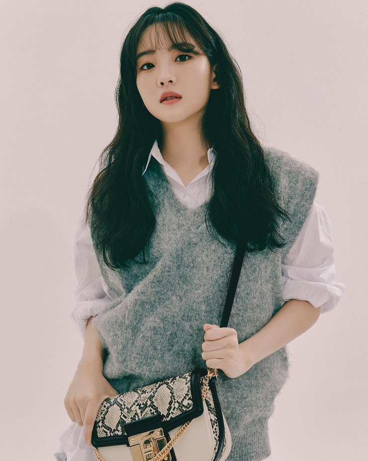 Cho Yi Hyun