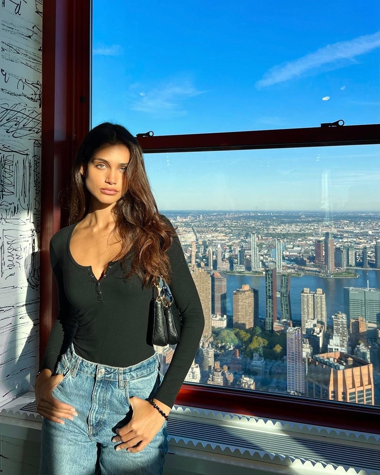 Evelyn Yanez