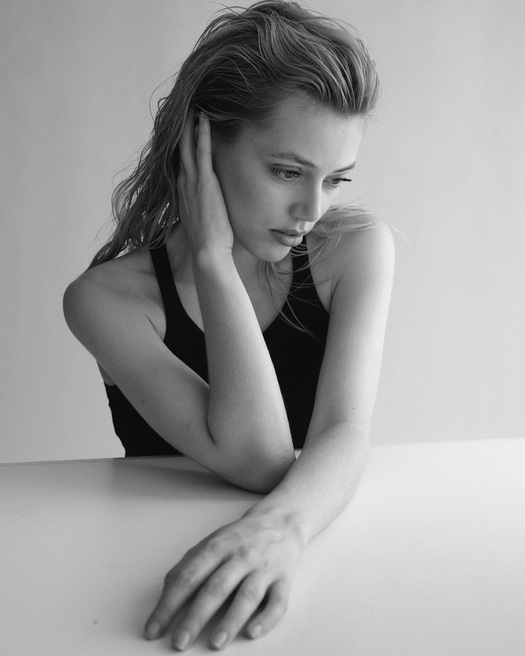 Grace Van Dien