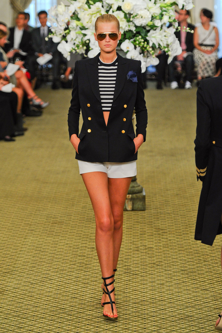 Toni Garrn Toni Garrn