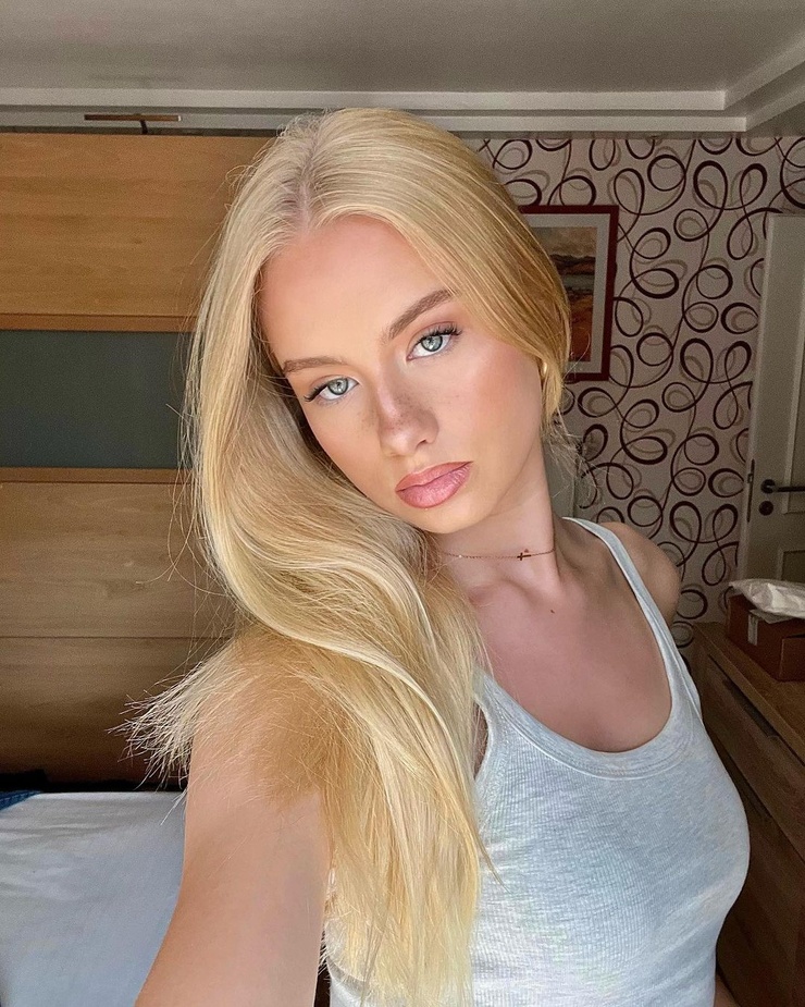 Emma Woe