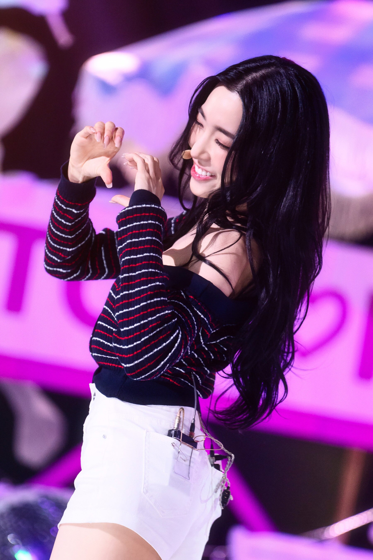 Hwang Mi-Young