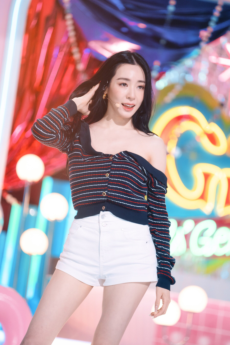 Hwang Mi-Young