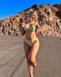 Picture of Mercedes Blanche