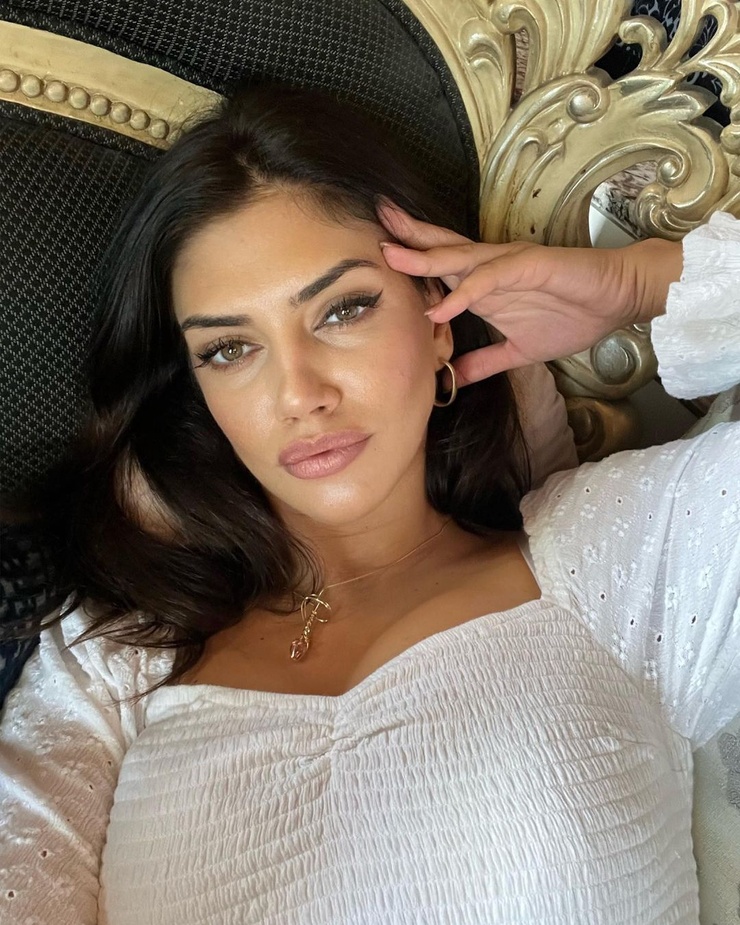 Nicoleta Vaculov