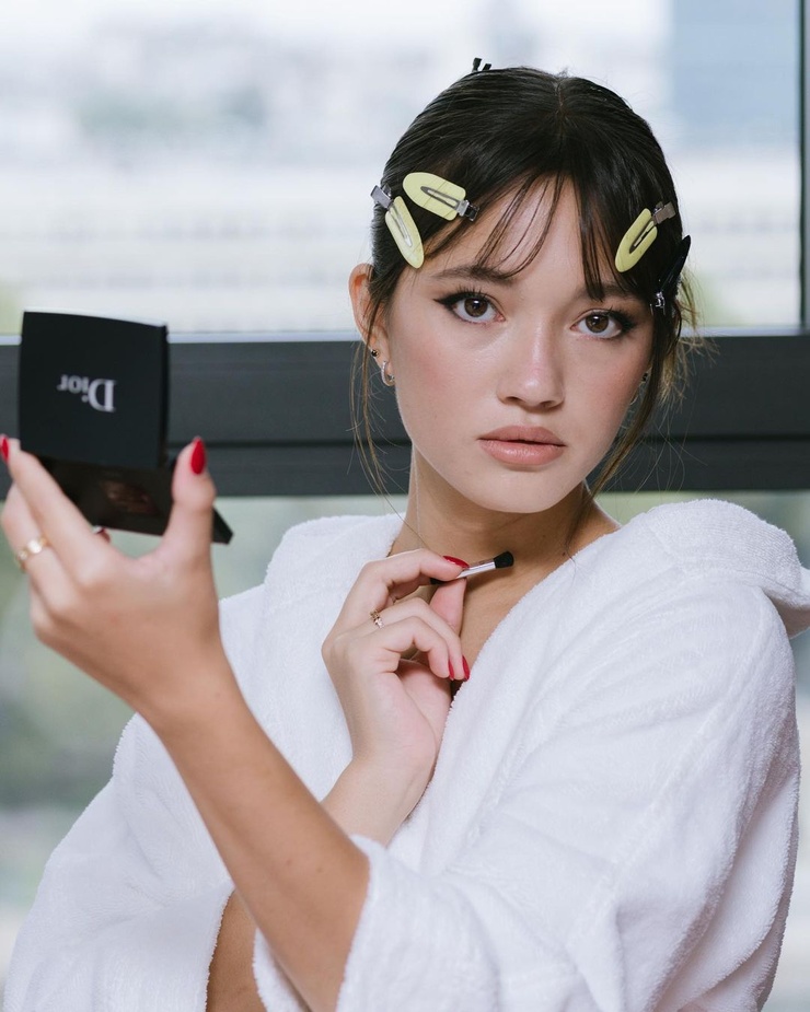 Lily Chee Lily Chee