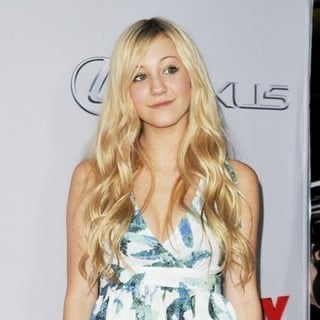 Picture of Ava Sambora