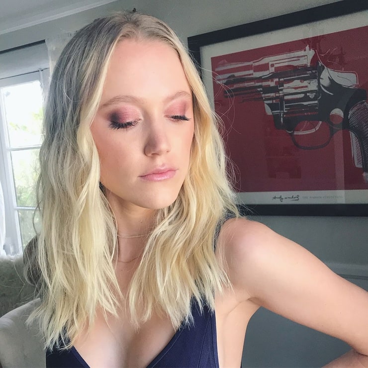 Maika Monroe