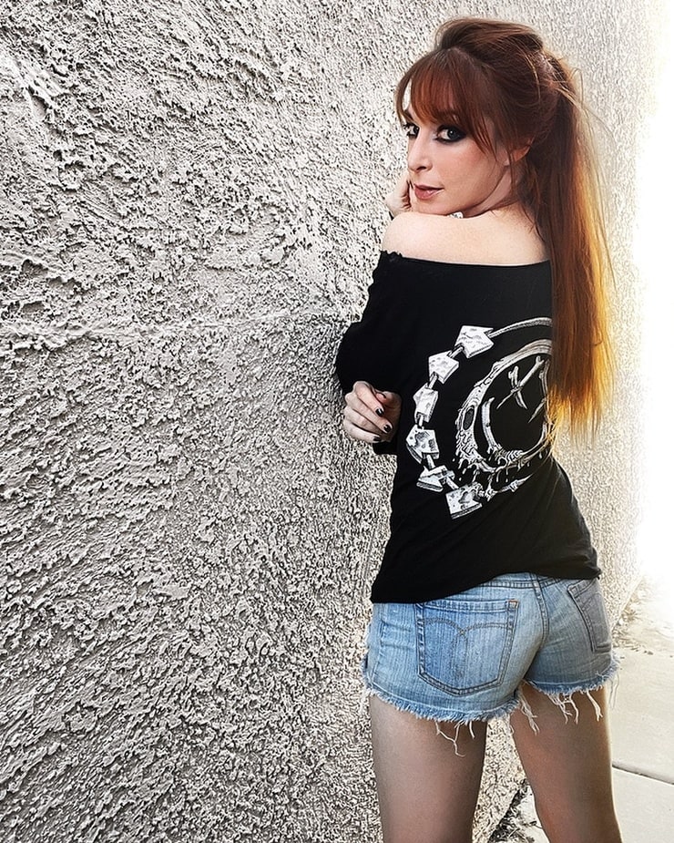 Lisa Foiles