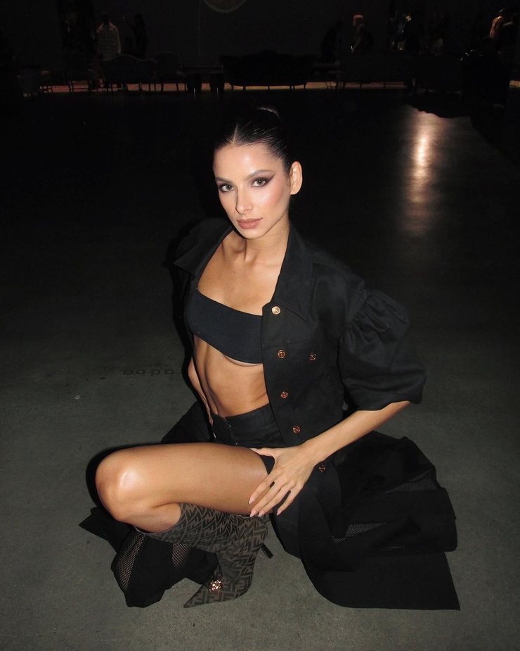 Bruna Lirio Bruna Lirio