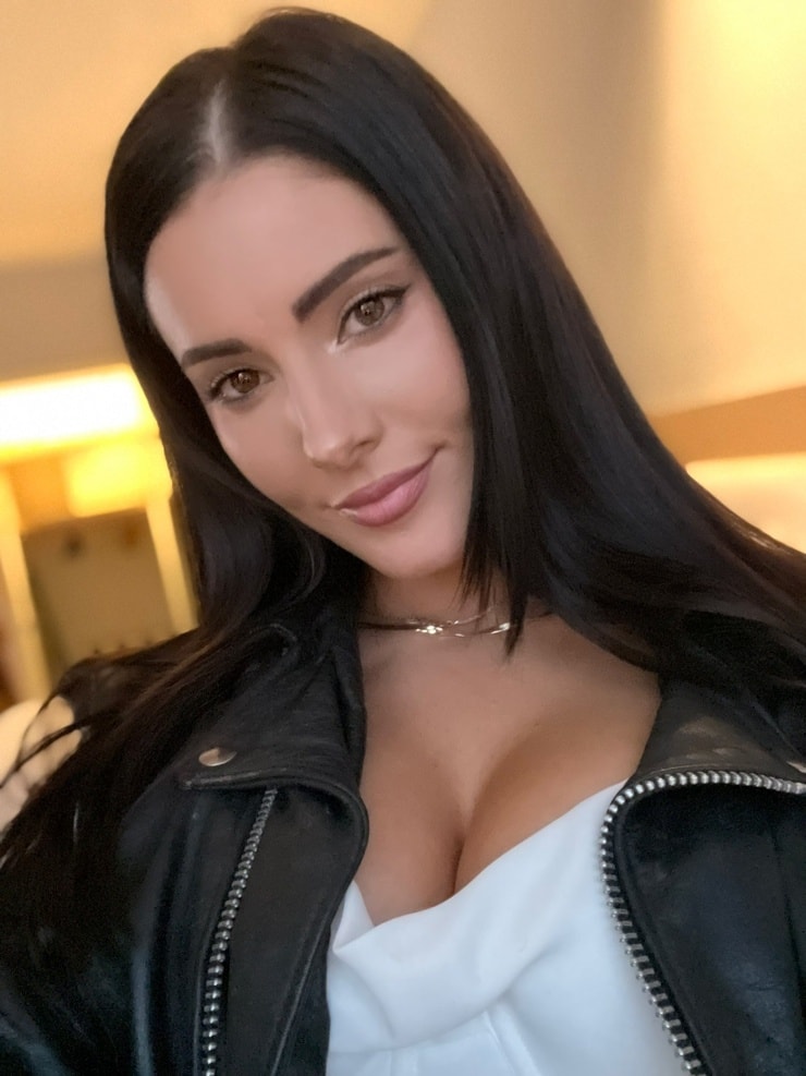 Erin Olash Erin Olash