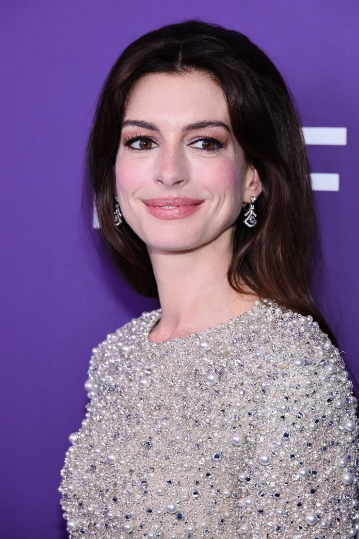 Anne Hathaway