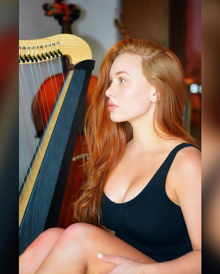 Sarah Gibson Sarah Gibson