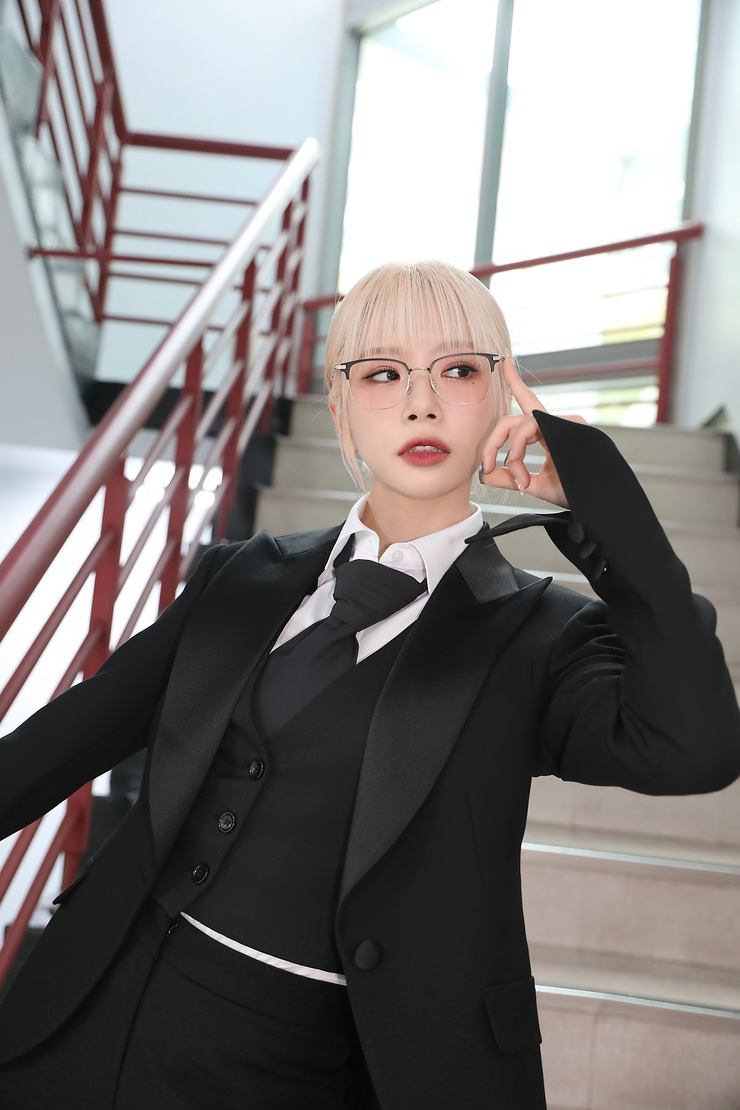 Ji-U