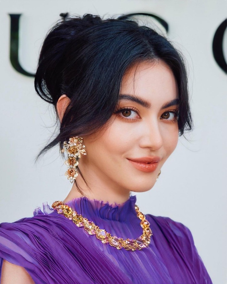 Davika Hoorne Davika Hoorne
