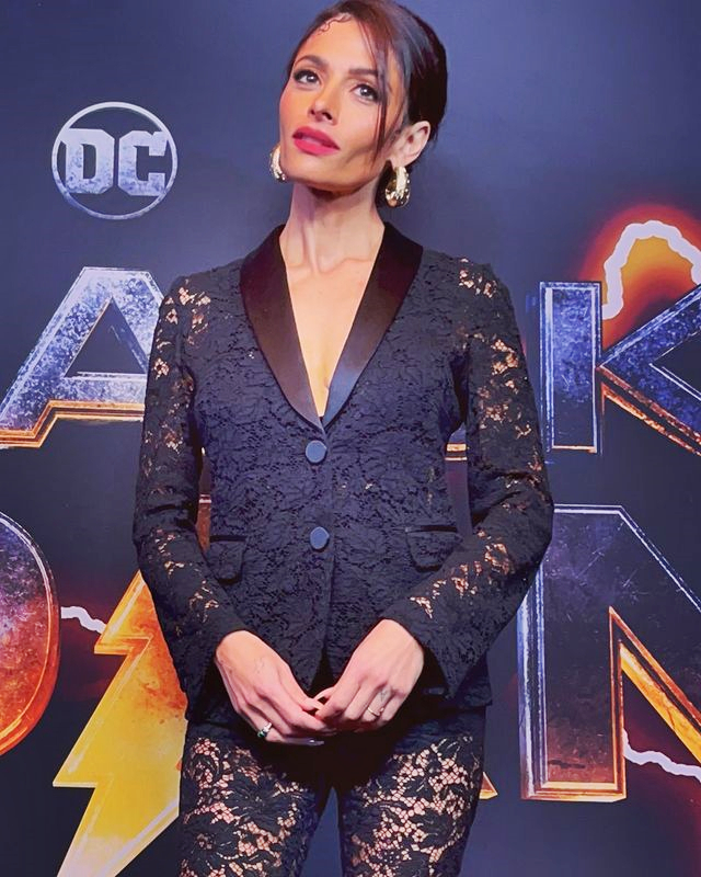 picture-of-sarah-shahi