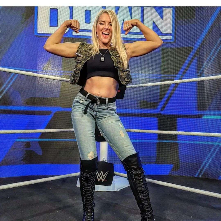 Lacey Evans