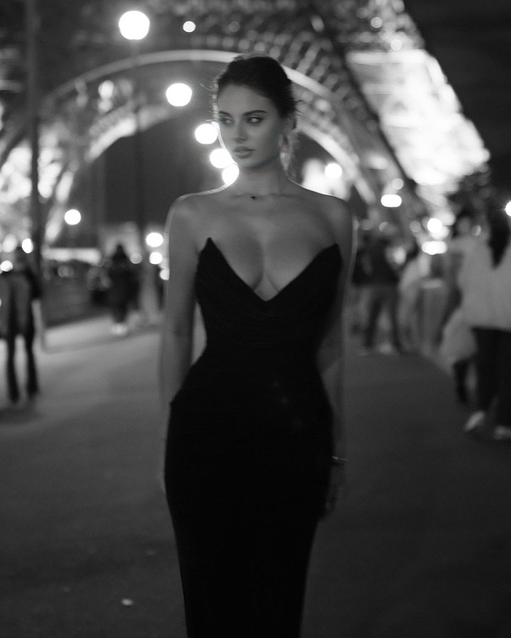 Carina Zavline