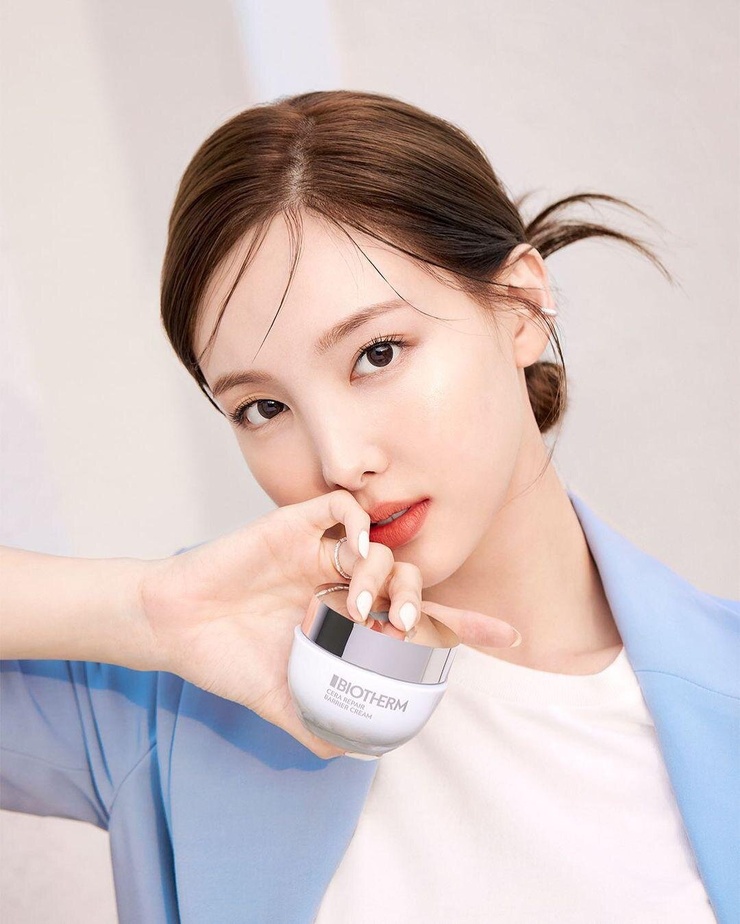 Im Nayeon