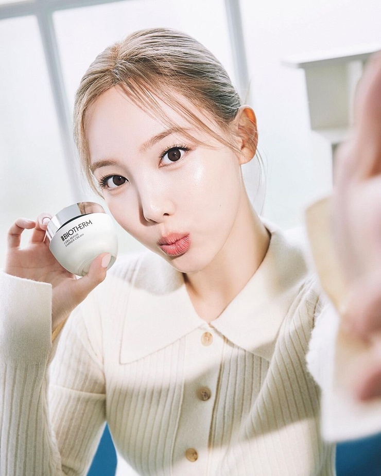 Im Nayeon