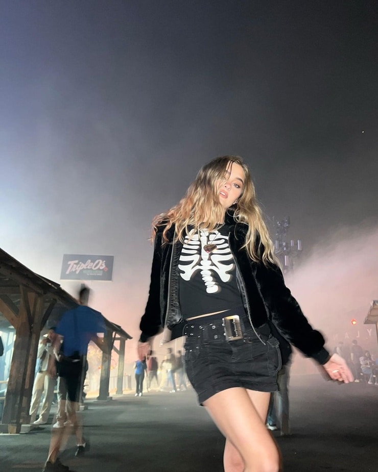 Lizzy Greene