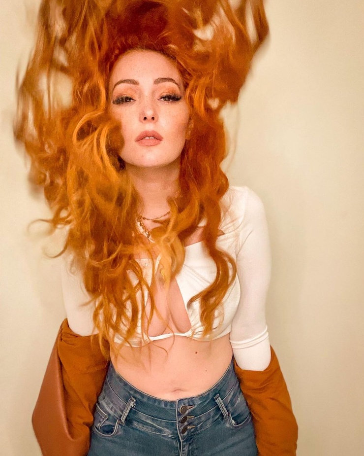 Nicole Simone