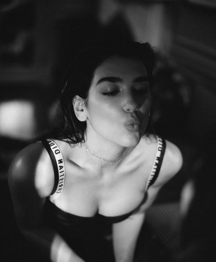 Dua Lipa