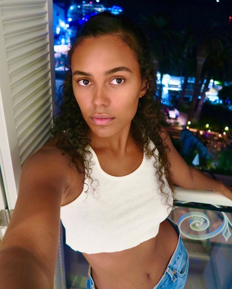 Image of Ava Dash