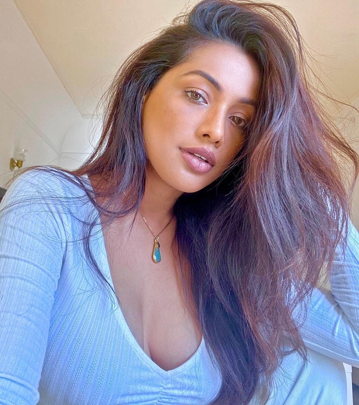 Picture Of Riya Ray