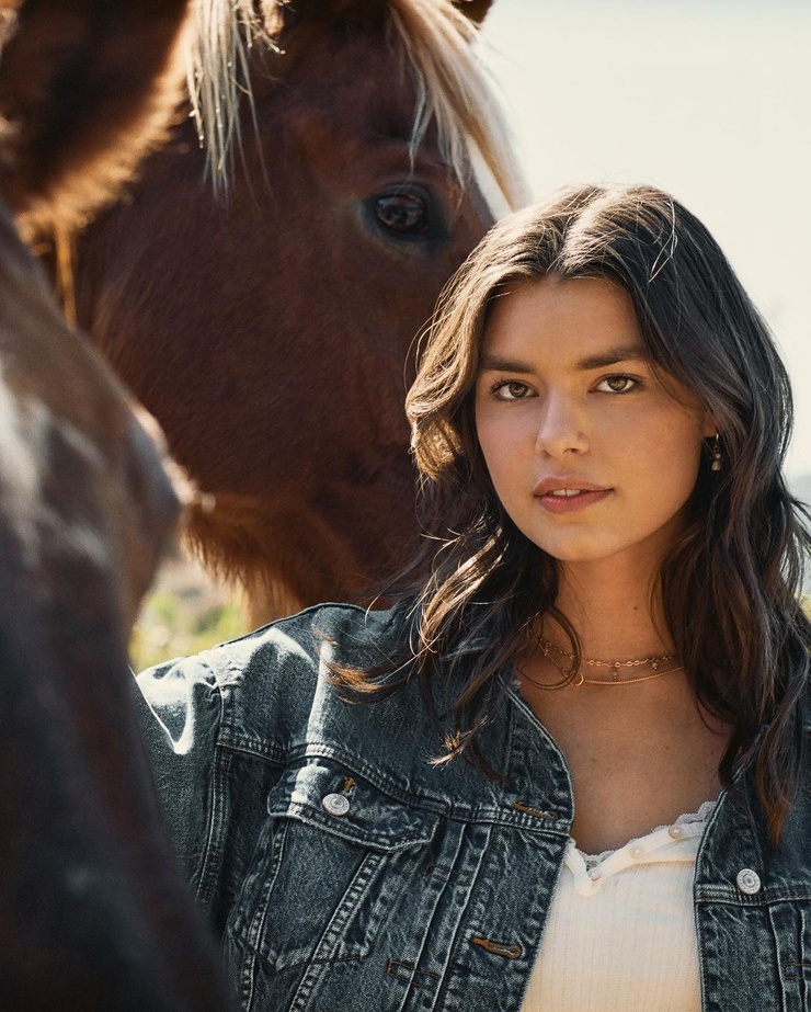 Lauren Searle