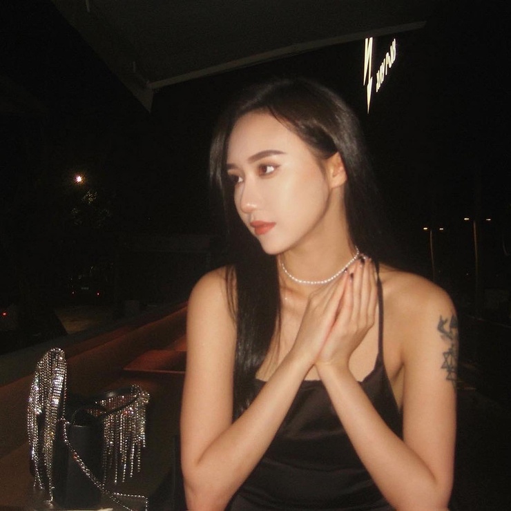 Charming Yo-Wenn