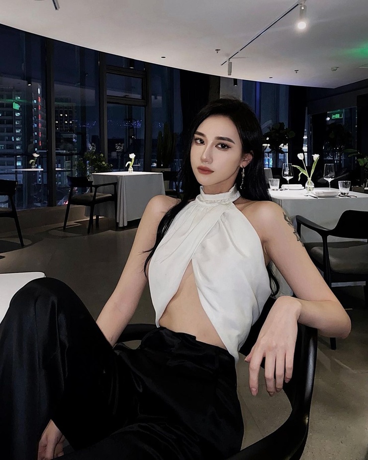 Charming Yo-Wenn