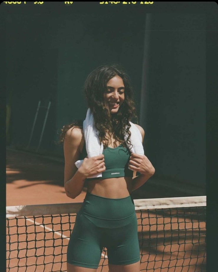 Vanessa Moe Vanessa Moe